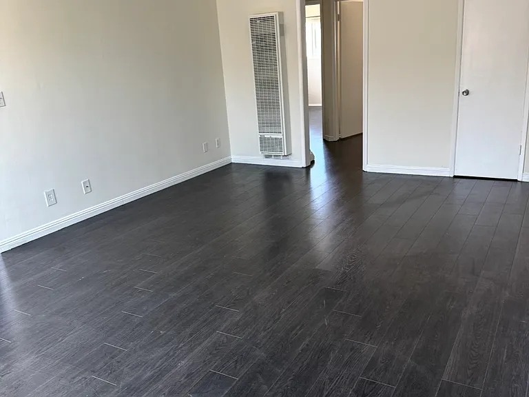 1631 N Harvard Blvd #5 — Photo 4