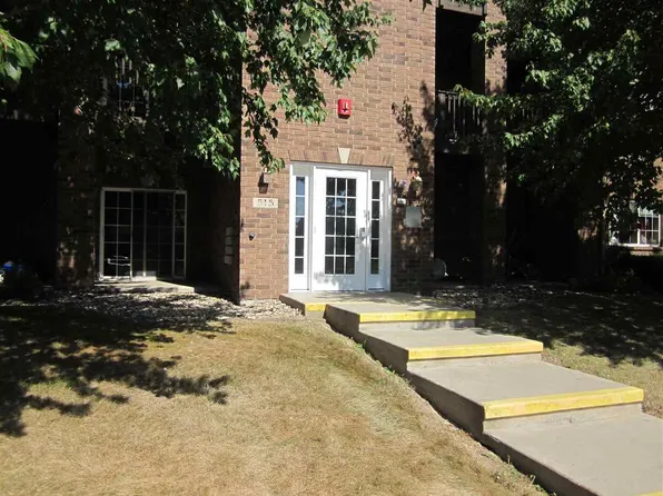 515 Penn Ct APT 5, North Liberty, IA 52317