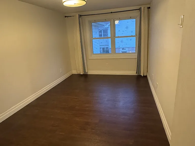 230 Clarke Rd #6 — Photo 16