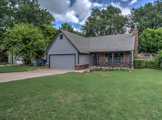 9003 E 93rd St S, Tulsa, OK 74133