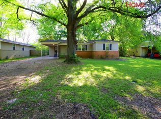 5456 Lochinvar Rd, Memphis, TN 38116