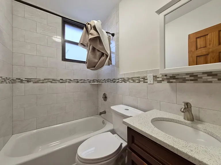 2787 W 16th St #2R — Photo 7