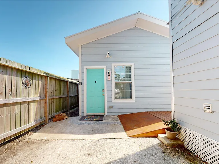 4507 W Bayshore Dr — Photo 27