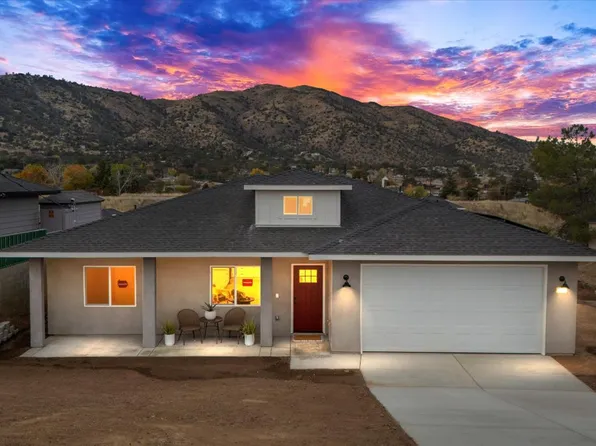 22213 McCarthy Dr, Tehachapi, CA 93561