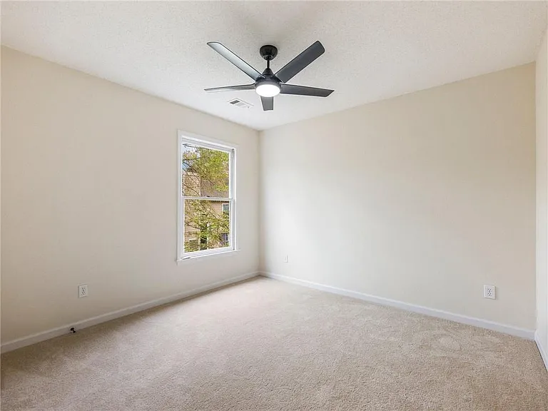 10100 Barston Ct — Photo 14