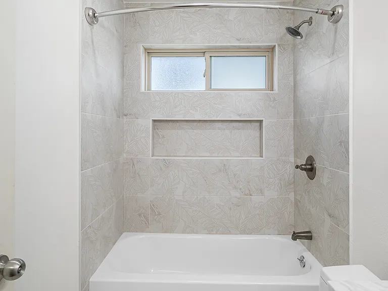 3307 Colony Dr — Photo 9