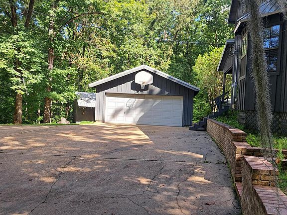 2nd image of 708 Laney Dr
