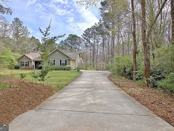 2nd image of 96 E Gordon Rd
