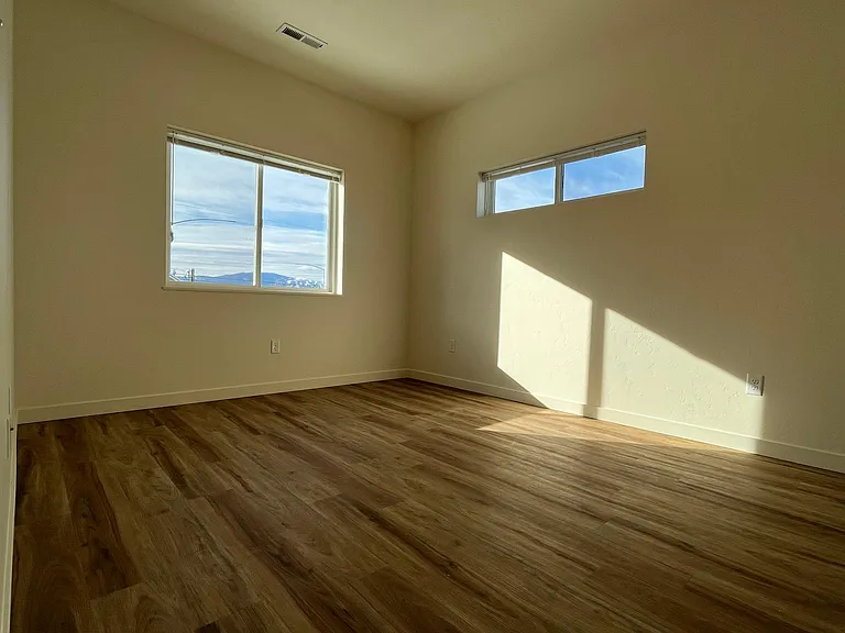 South facing bedroom