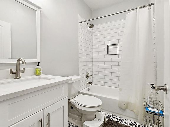 5th image of 2717-19 Dabadie St