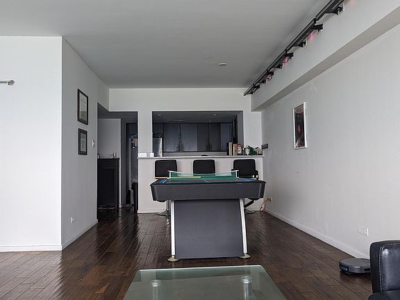 4th image of 175 E Delaware Pl APT 7907