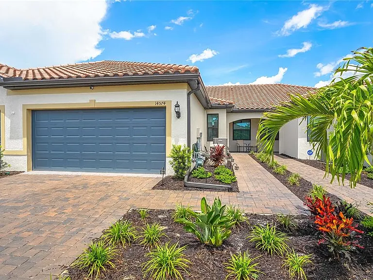 14574 Mossy Pine Ct — Photo 2