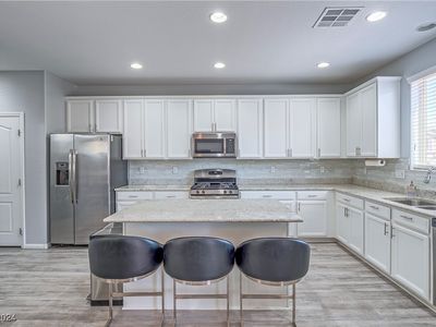7724 Eastham Bay Ave, Las Vegas, NV, 89179