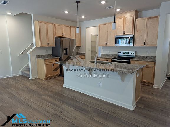 2nd image of 173 Cabernet Dr #1