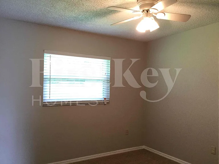4514 Glen Eden — Photo 17