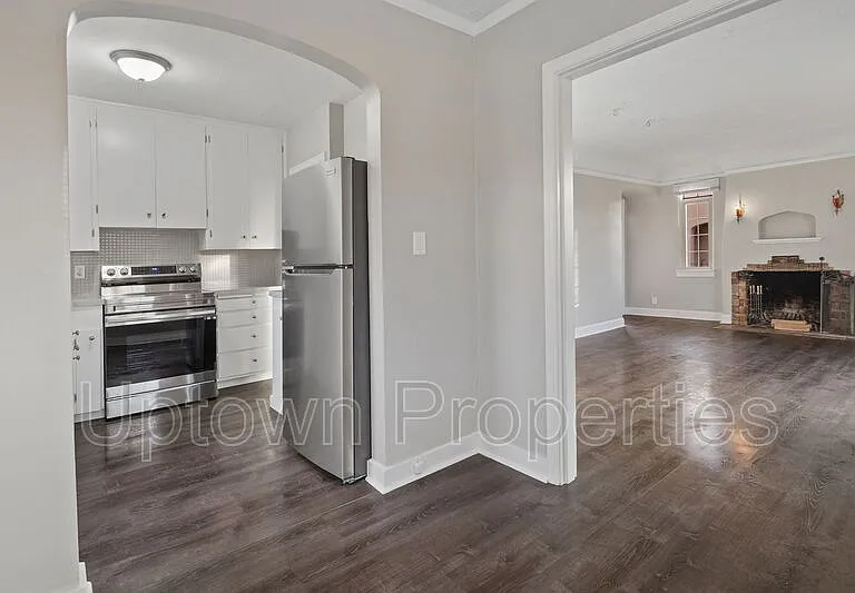 1344 NE 68th Ave — Photo 4