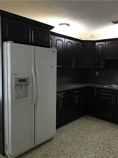 2nd image of 2335 NW 34th St