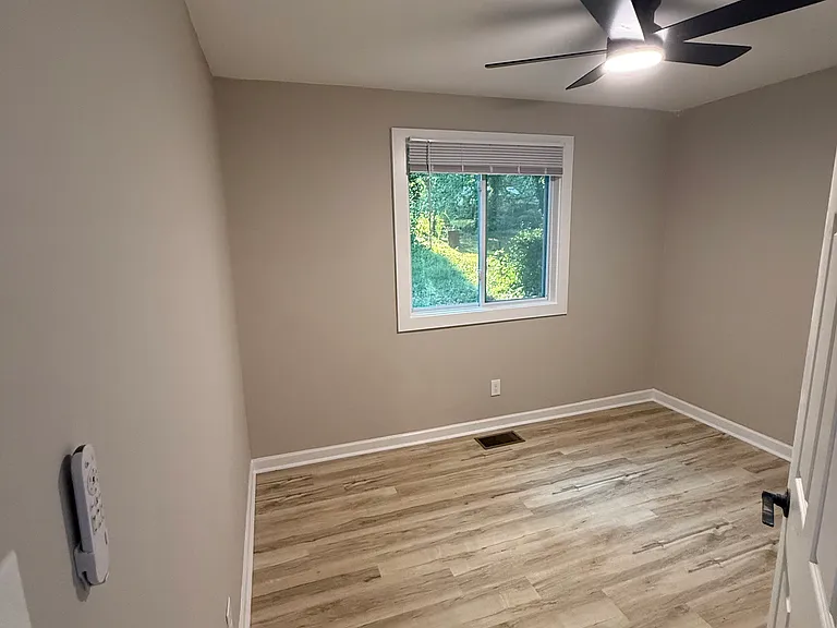 2239 Carey Dr SE — Photo 11