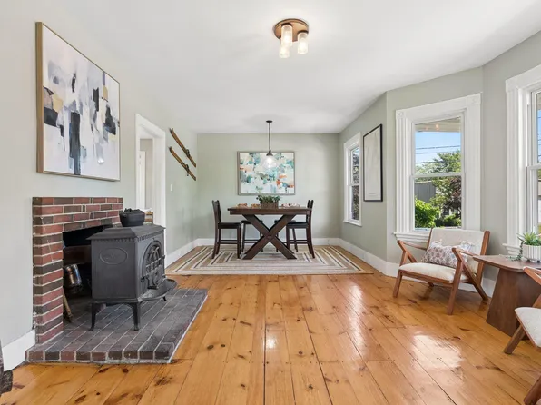 26 Adelaide Street, Portland, ME 04103