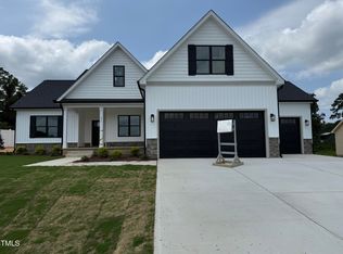 241 Tee Dr, Selma, NC 27576