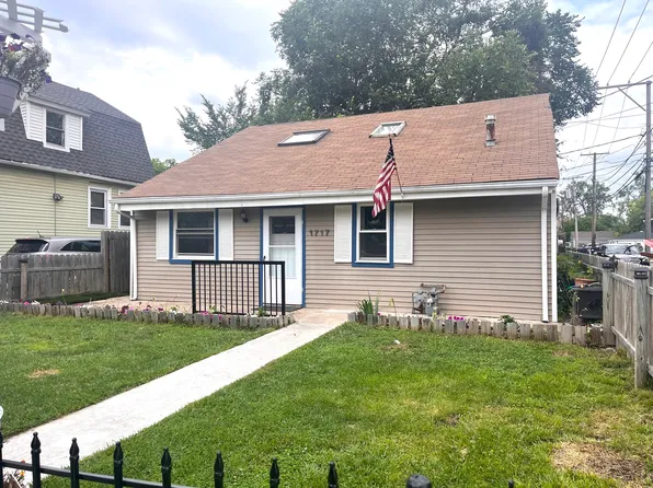 1717 Simpson St, Evanston, IL 60201