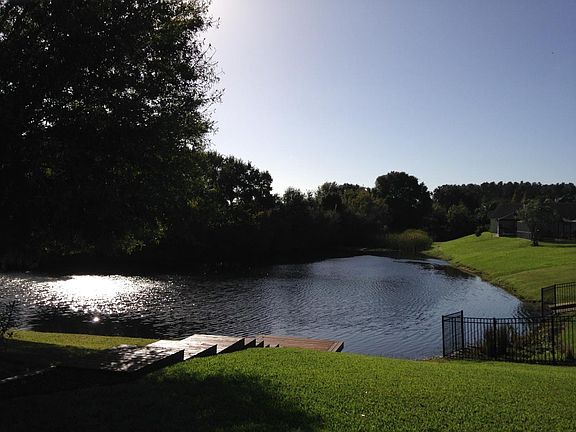 From outside screen lania