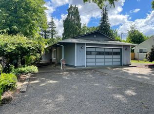 917 Well St, Silverton, OR 97381