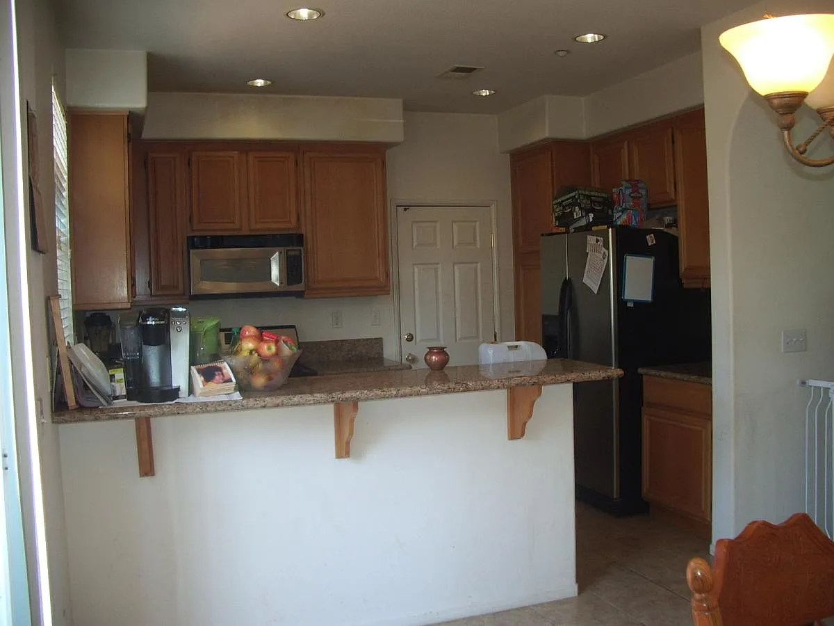 3 bed, 2.5 bath, 1554 sqft, $3,600 — Photo 3