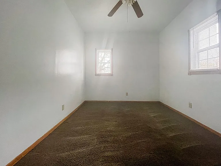 1617 W Memorial Dr — Photo 8