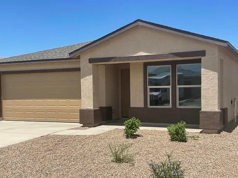 251 S Picacho Heights Rd — Photo 2