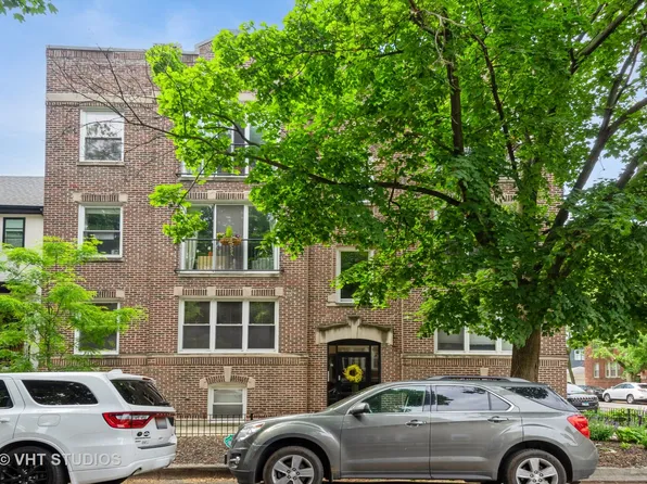 1849 W Newport Ave #1, Chicago, IL 60657