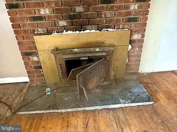4th image of 2911 Gosport Ct