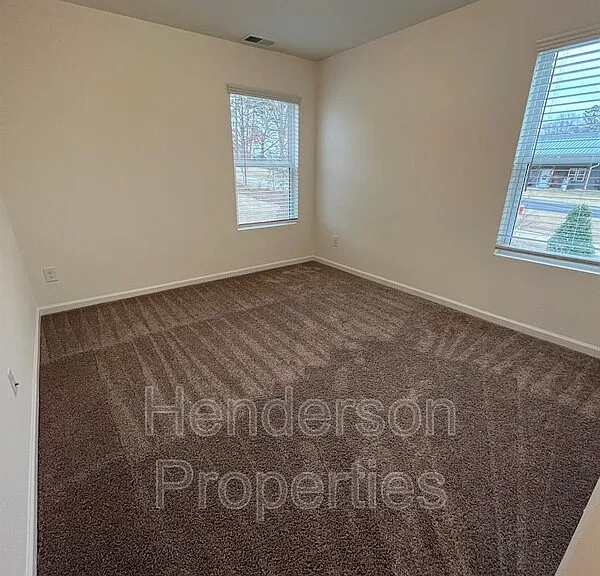 106 Quinn Rd — Photo 18