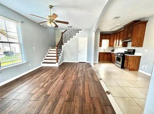 7328 Market St, Houston, TX 77020