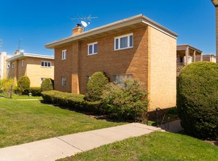 9111 Niles Center Rd APT 2W, Skokie, IL 60076