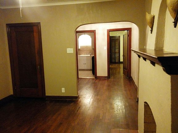 3rd image of 6001 Goliad Ave #Earn