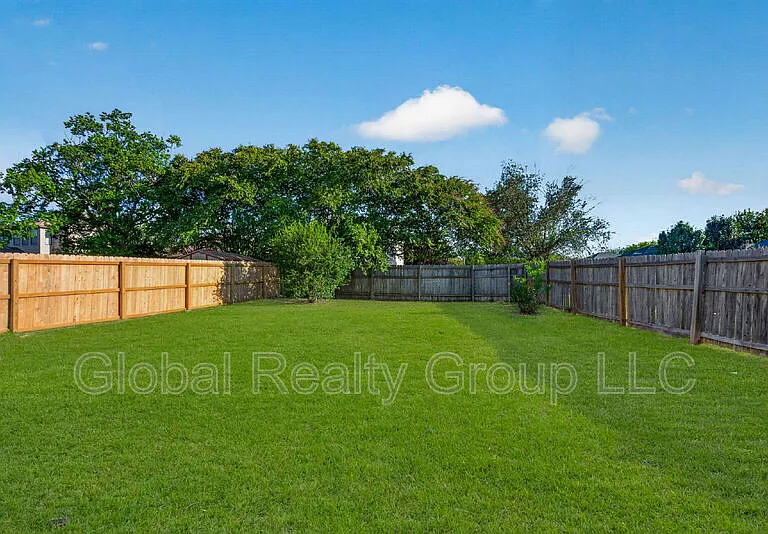 7702 Fairton Pl — Photo 34
