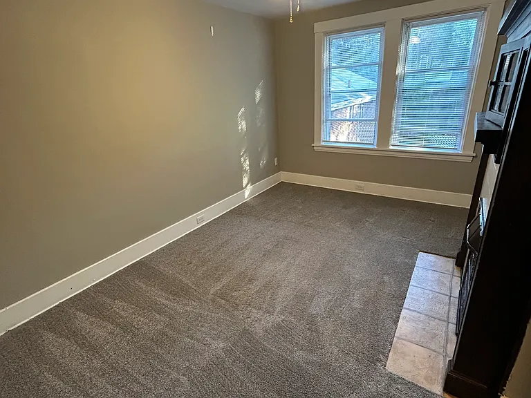 1425 Lasalle Ave #2 — Photo 9
