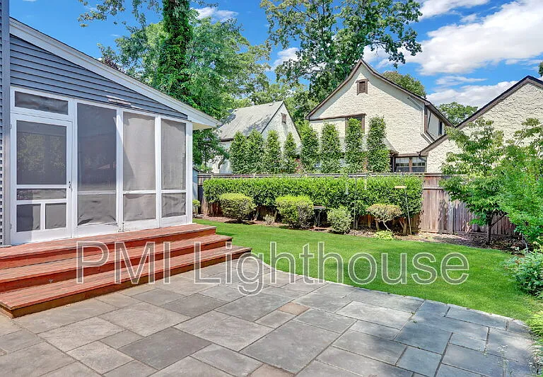 37 Margaret Blvd — Photo 5