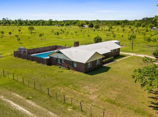 3663 Peanut Rd, Cottondale, FL 32431