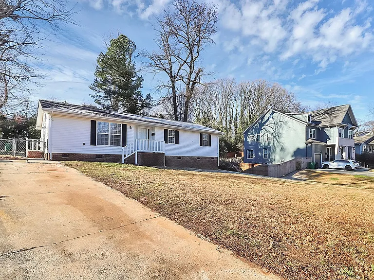 2429 Marlowe Ave — Photo 28