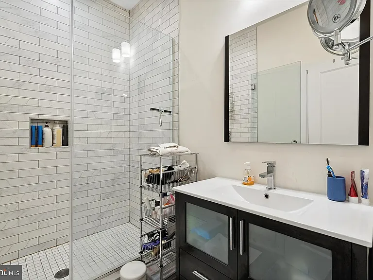 1218 N Orkney St #1 — Photo 10