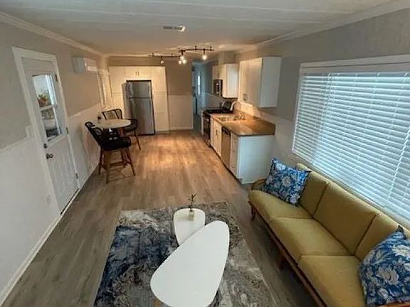 3rd image of 14095 Orchid Ave #161
