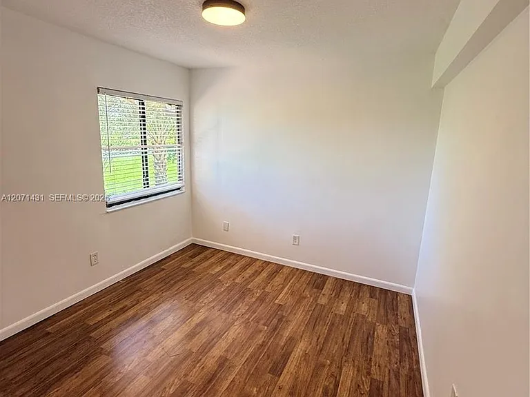 9645 SW 148th Pl #9645 — Photo 7