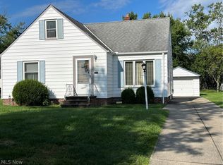6908 Orchard Blvd, Parma Heights, OH 44130