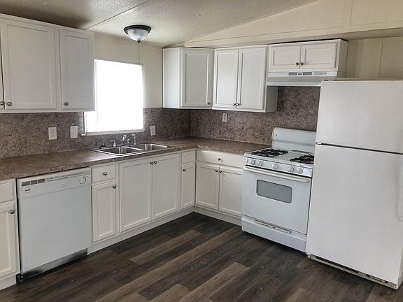 2nd image of 2511 N Highway 35 Byp #19-1/2