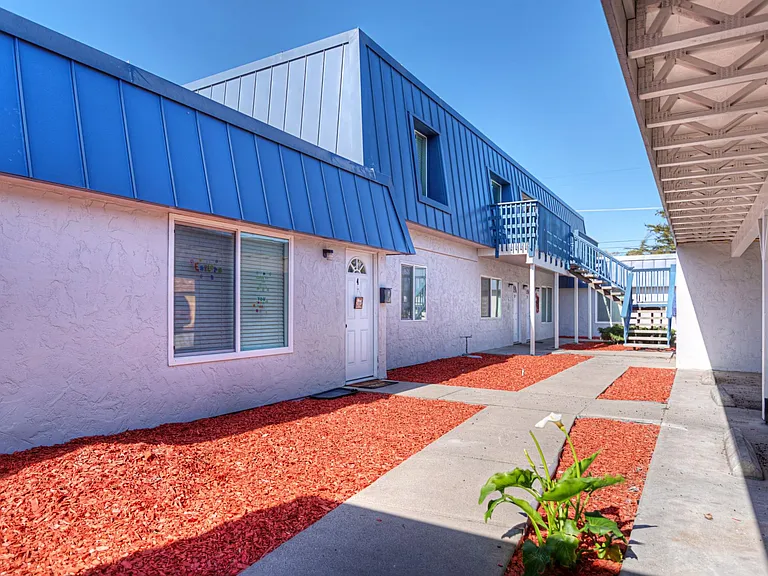 470 Reservation Rd — Photo 5