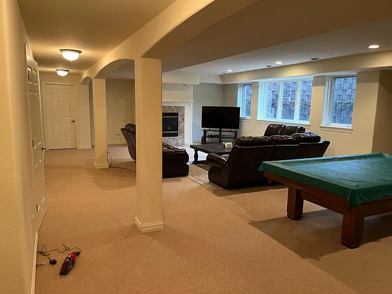 21160 Chancery Ct — Photo 63