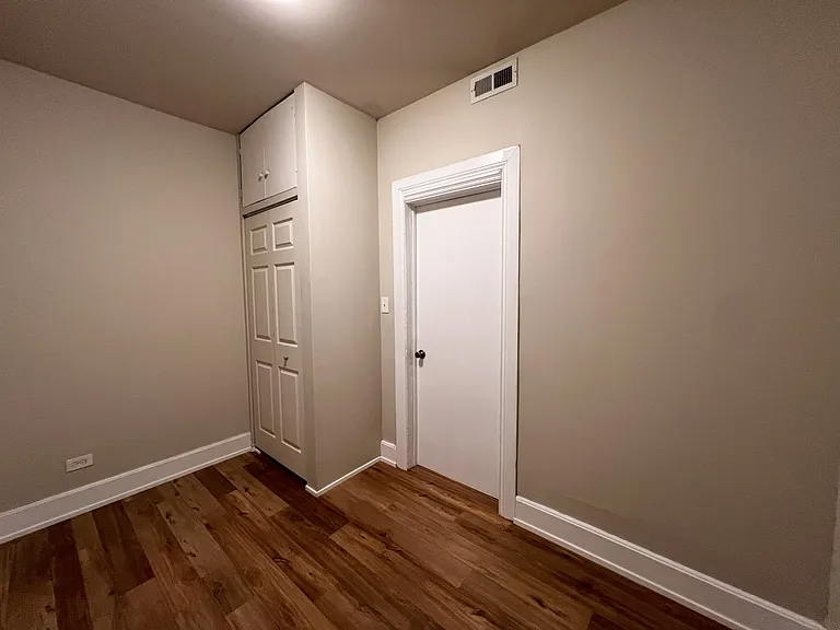 1811 W Cortland St #G-1 — Photo 14