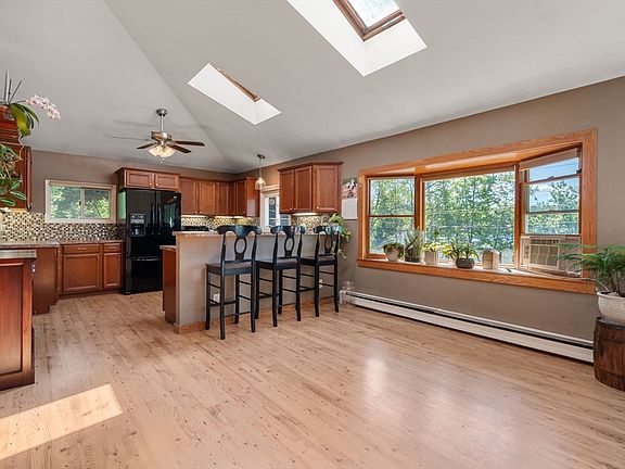3rd image of 10 Hopkinton Rd